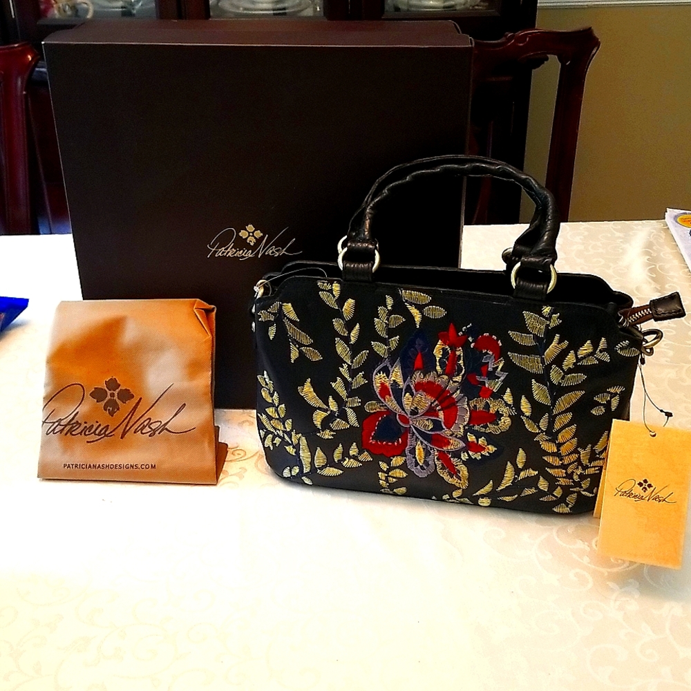 New in Box. Patricia Nash Angelin Leather Purse.